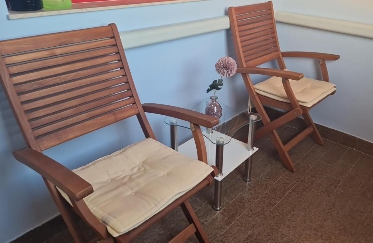 Seaview Apartment Ровинь Экстерьер фото