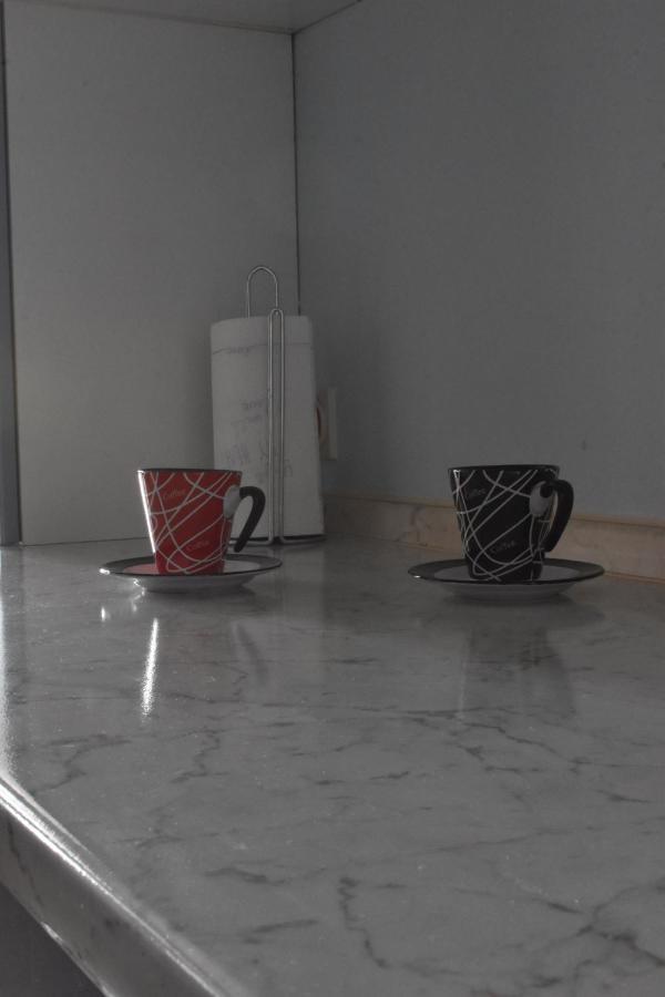 Seaview Apartment Ровинь Экстерьер фото