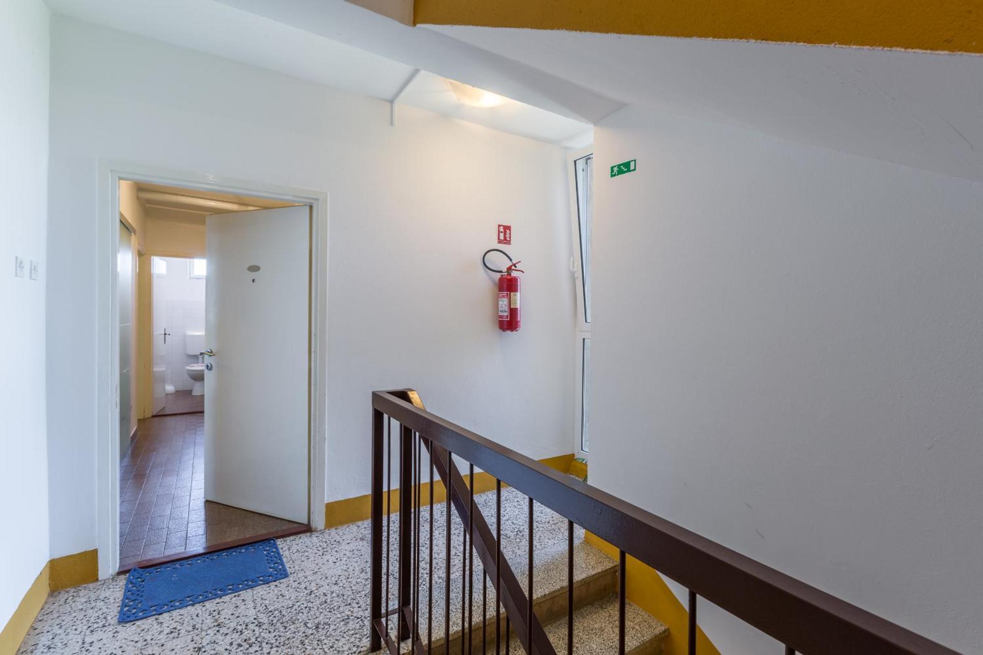 Seaview Apartment Ровинь Экстерьер фото