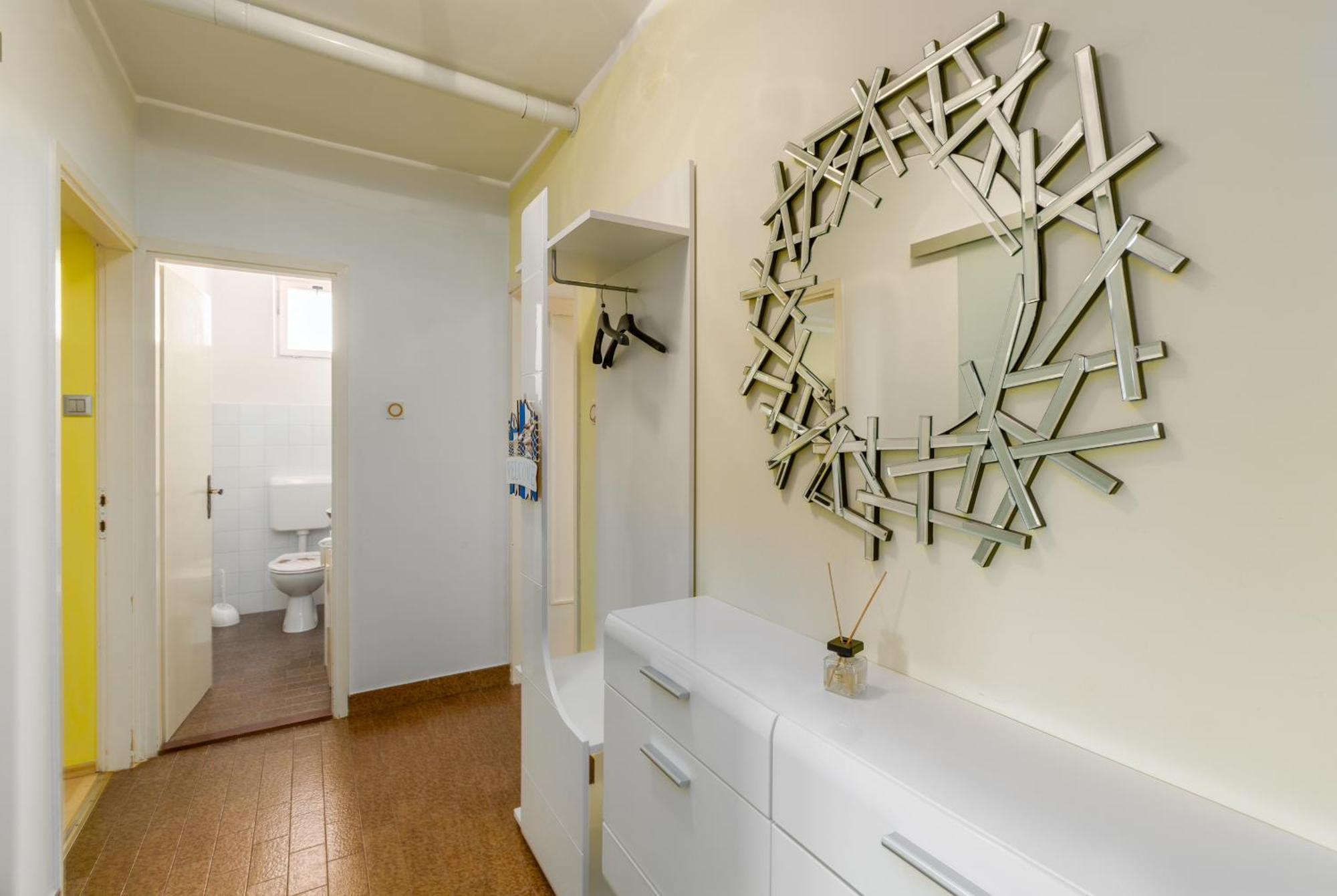 Seaview Apartment Ровинь Экстерьер фото